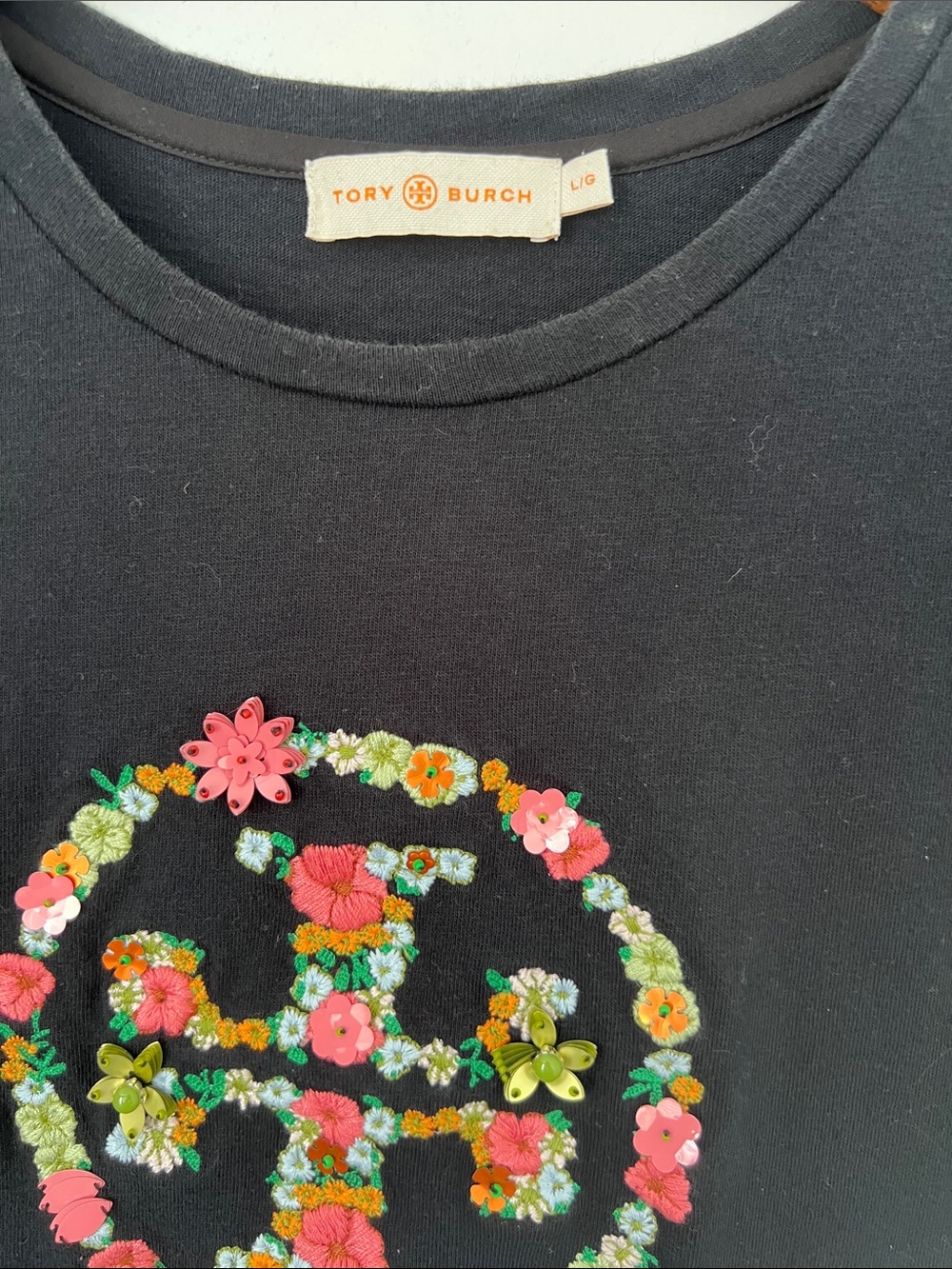 Tory Burch Black Short-Sleeve Tee with Colorful Floral Logo - Picture 5 of 11